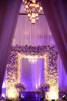 floral arch photobooth